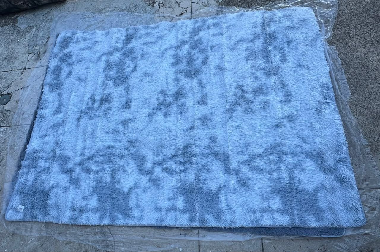 Alfombra gris claro, foto real